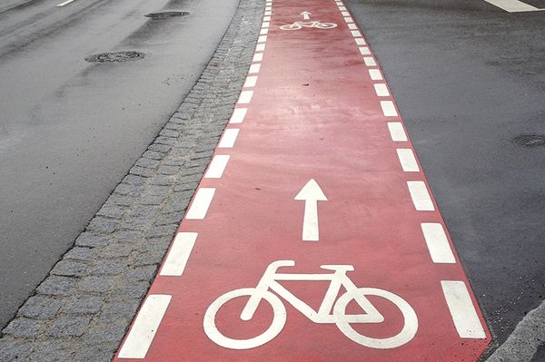bisiklet yolu çizgisi